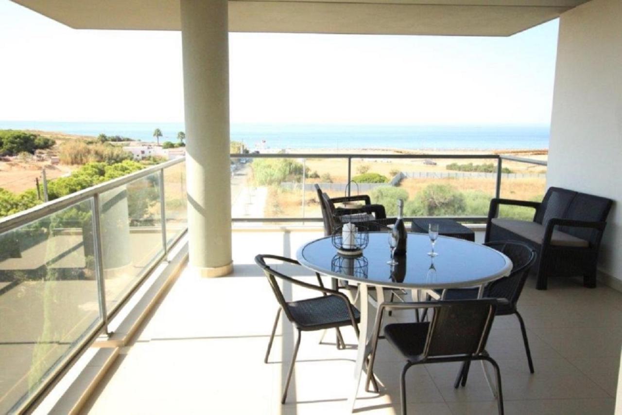 Apartamentos Cavalo Preto Beach Resort Quarteira Esterno foto