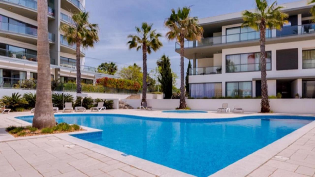 Apartamentos Cavalo Preto Beach Resort Quarteira Esterno foto